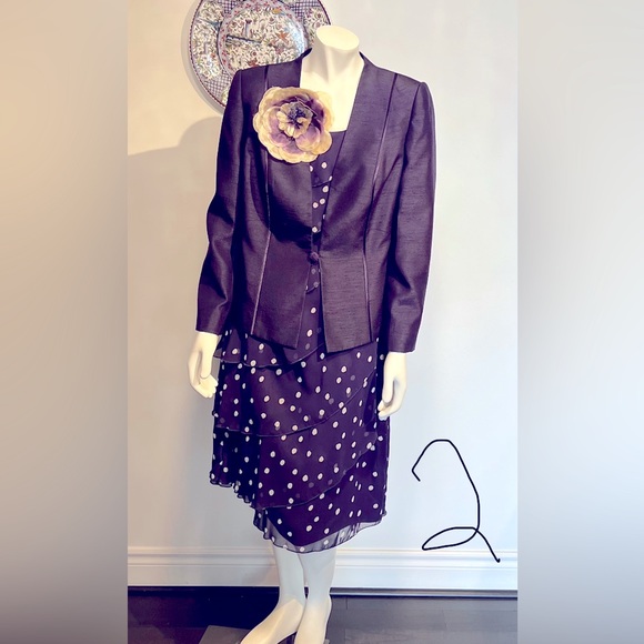 SOLD Jacques Vert designer cocktail dress. Size 12 - Picture 1 of 8